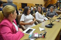 Alese é um parlamento com maior número de mulheres, proporcionalmente