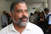 Luís Fernando: sem chances de mais armas gerar paz e tranquilidade