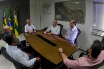 Edvaldo busca parceria com Energisa para iluminação natalina