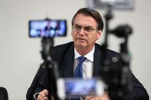 Bolsonaro deve anunciar 13º do Bolsa Família na semana que vem