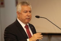 Henri Clay Andrade diz que indignação foi o que o levou à política