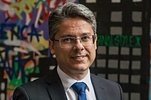 Comissão aprova PL de Alessandro Vieira que prevê "retenção" para empresário que lesar o poder público