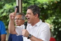 Rogério Carvalho chama senadores sergipanos de mudos 