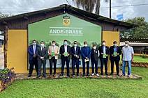 Talysson de Valmir e gestores do Agreste abraçam a causa da equoterapia