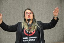 Edvaldo mente para a população sobre cadastramento de carroceiros, diz Kitty Lima