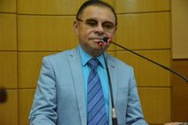 Gilmar Carvalho visita Casa da Mulher Brasileira, em Curitiba 