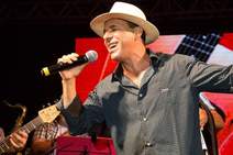 Há mercadores de opinião para todos os gostos na política de Estância  