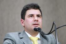 Armando Batalha Júnior vê como “rápida e marcante” passagem na Câmara 