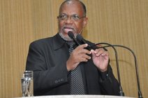 Nivaldo do Sepuma é o entrevistado de domingo e vai pra cima de Edvaldo Nogueira