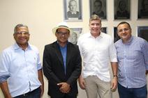 Fames e Agrese discutem solução para matadouros