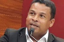 Márcio Souza vê Ivan Leite se abeirando de Carlos Magno para rejeitar Gilson Andrade