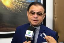 Gilmar Carvalho protesta contra falta de solução federal para vazamento 