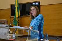 Projeto de Lei de Goretti Reis pede 30 horas para enfermagem